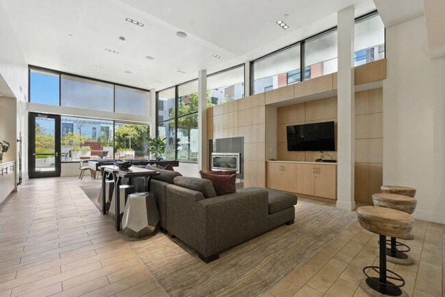 Photo - 1155 4th St Unit SI FL5-ID1407701P