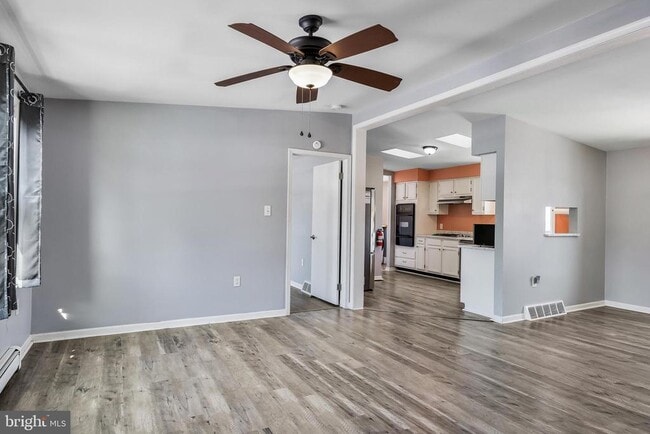 Photo - 511 Madison Ave