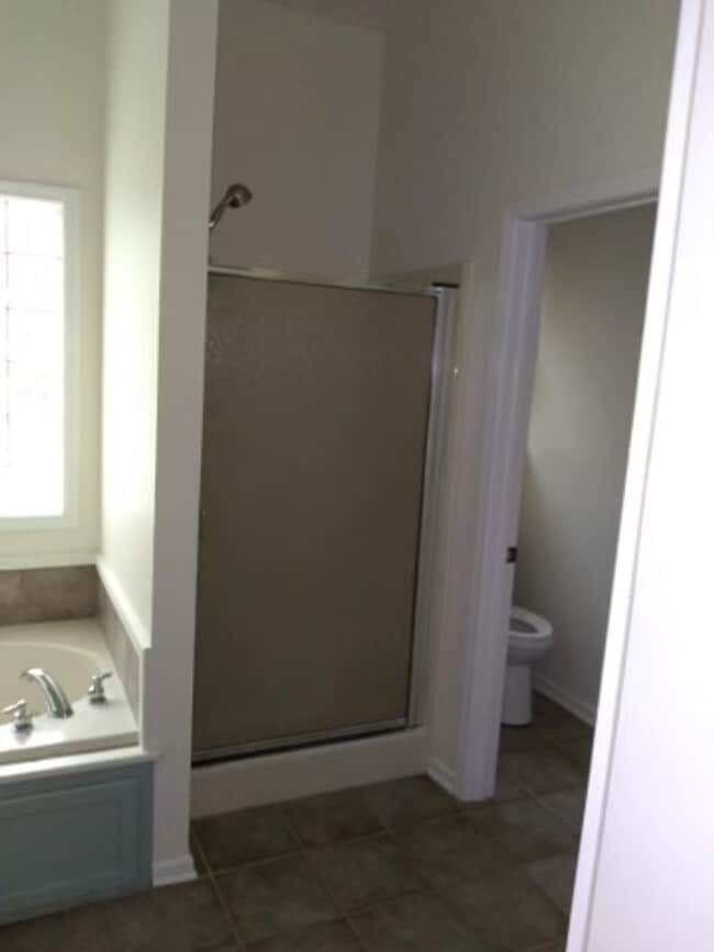 6123 Lauren Cir