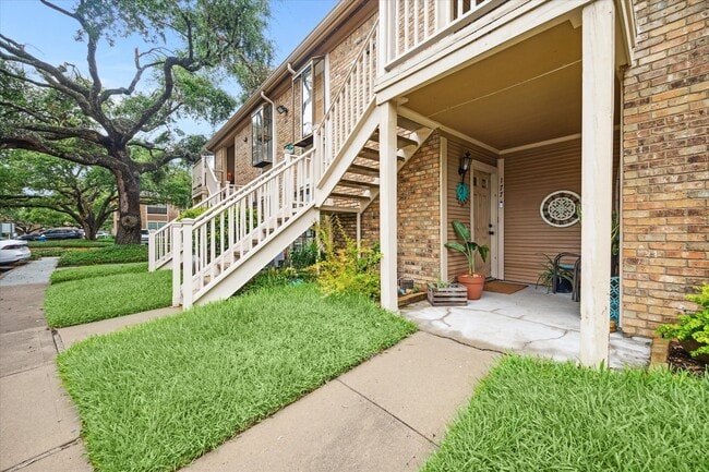 Building Photo - 1311 Antoine Dr Unit 177 Rental