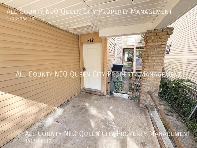 Photo - 212 Nassau St