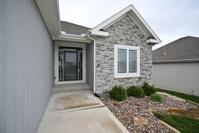 Photo - 7465 NW Douglas Ct