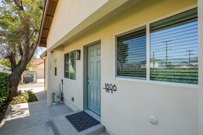 Building Photo - 2 Bed | 2 Bath | Alhambra School District Unit A
