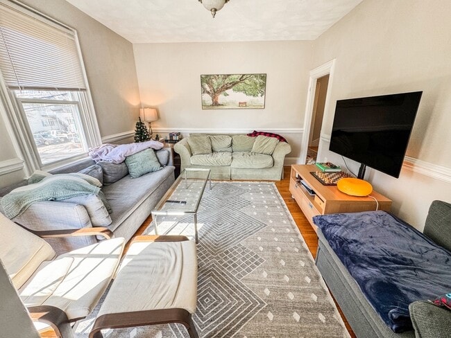 Photo - 68 Pleasant St Unidad 2