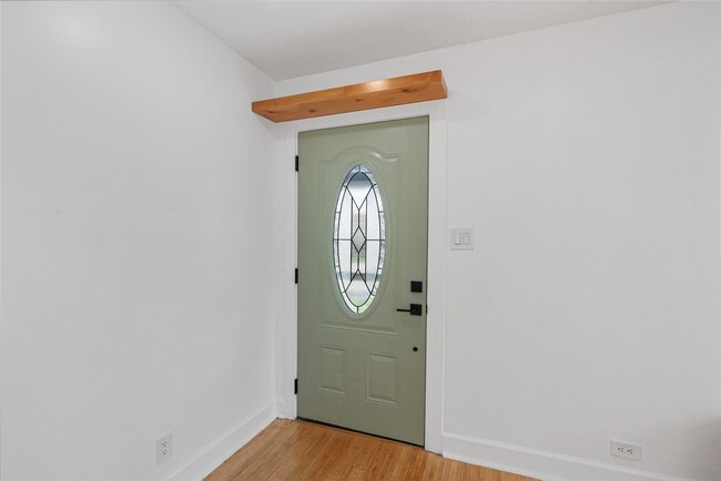 Building Photo - 320 Coronado St Unit A