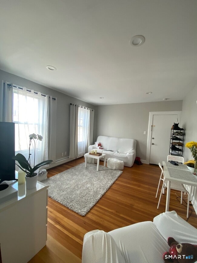 Photo - 221 Park Rd Unit 2W