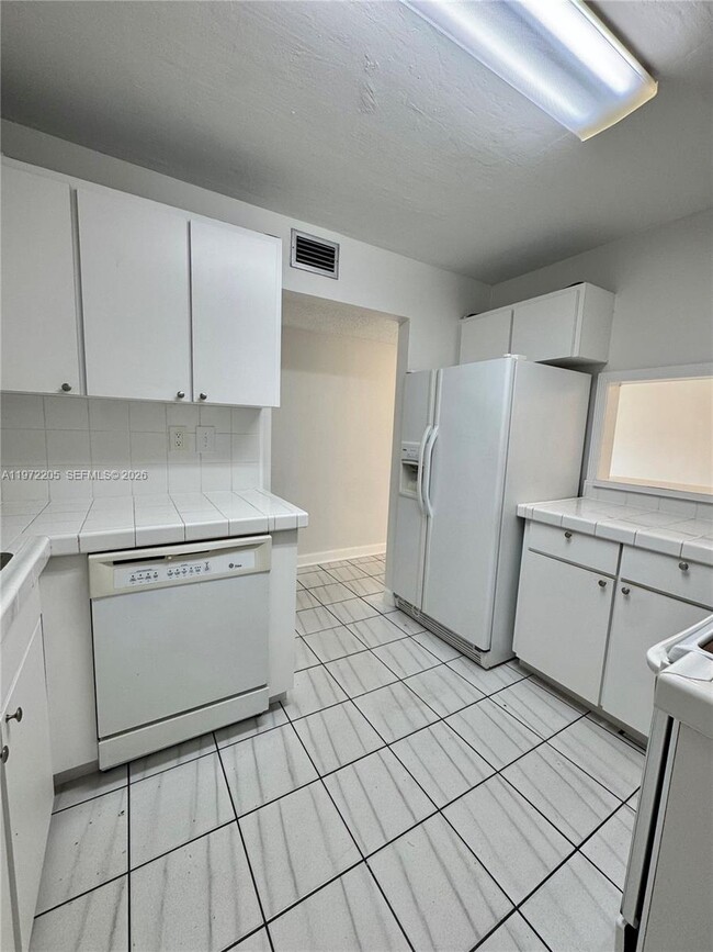 Photo - 13700 SW 62nd St Unit 113