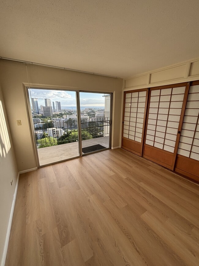 Photo - 625 Iolani Ave