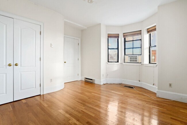 Photo - 533 Columbus Ave Unit 12