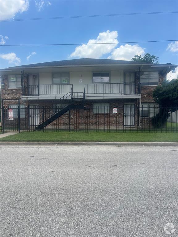 Building Photo - 1320 Griffin St Unit 1 Rental