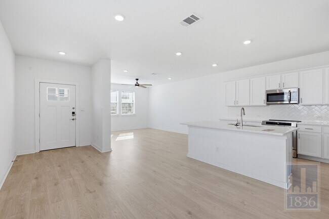 Photo - 2519 Rose Archer Ln