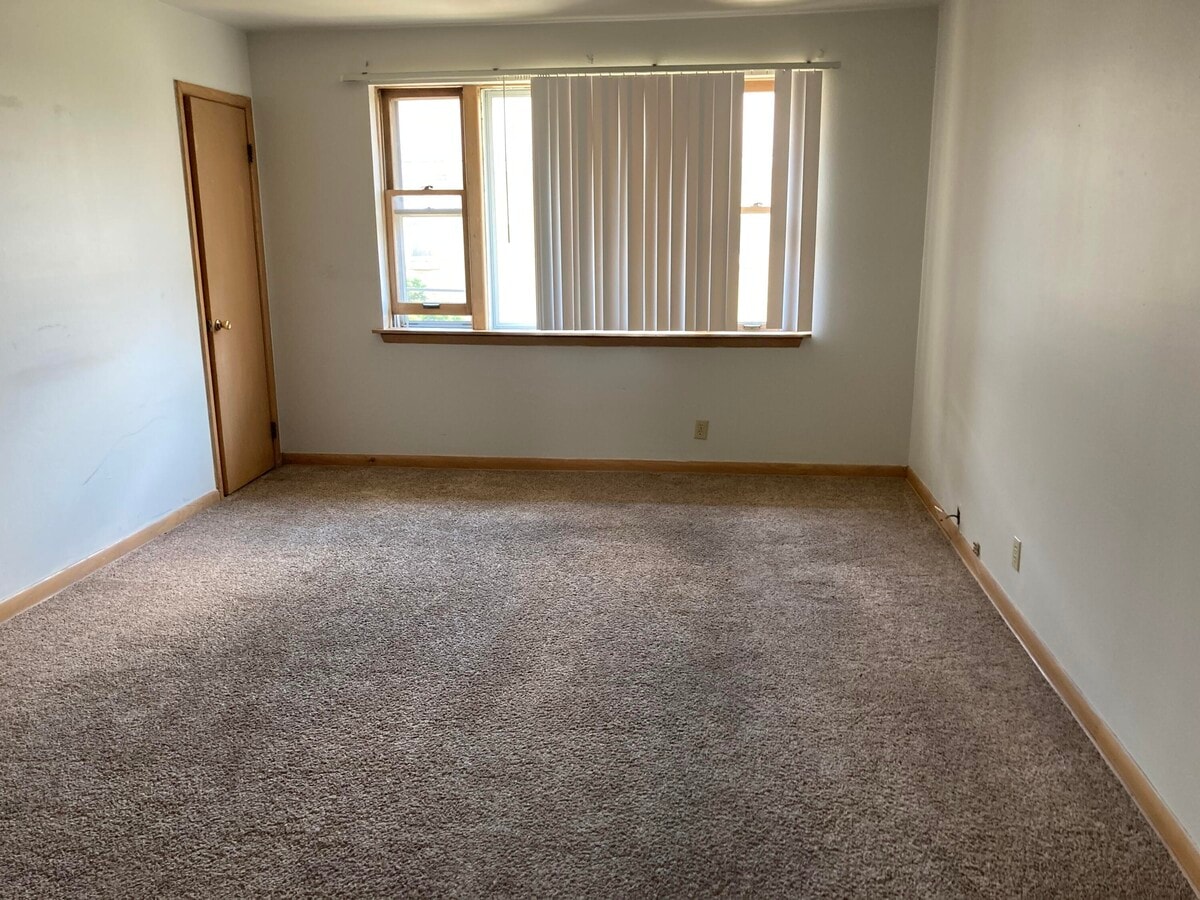 Photo - 3473 S 83rd St