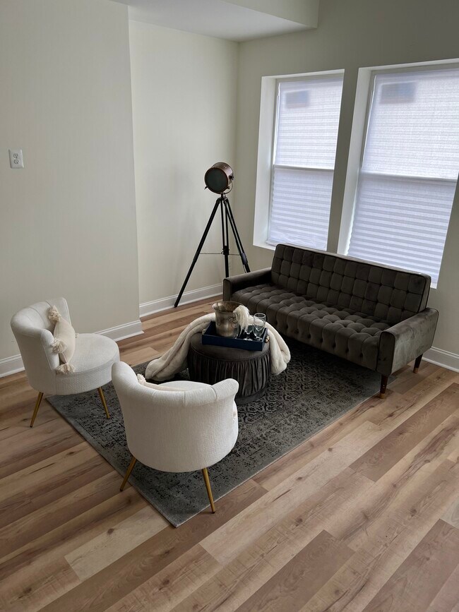 Photo - 319 N Gilmor St