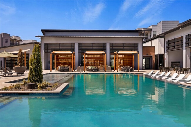 Building Photo - The Jaxon