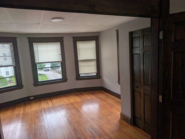 Photo - 168 Minerva St Unit 2