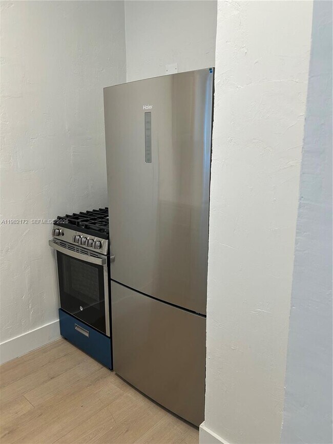 Photo - 1025 Meridian Ave Unit 207