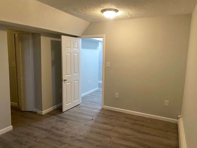 Building Photo - 618 Columbus Ave Unit 1