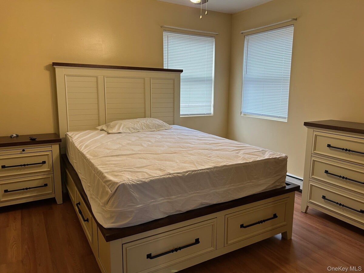 Photo - 165-15 Foch Blvd