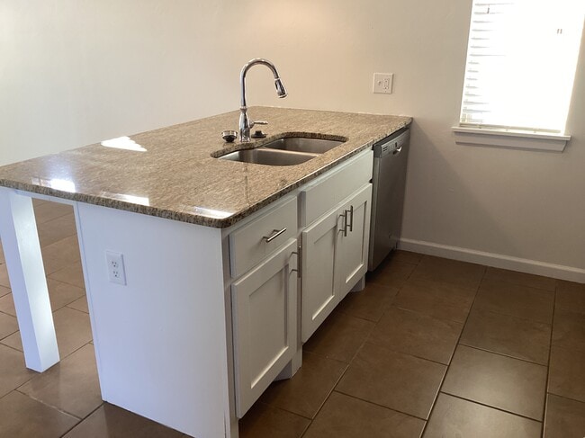 Photo - 11321 NW 102nd St