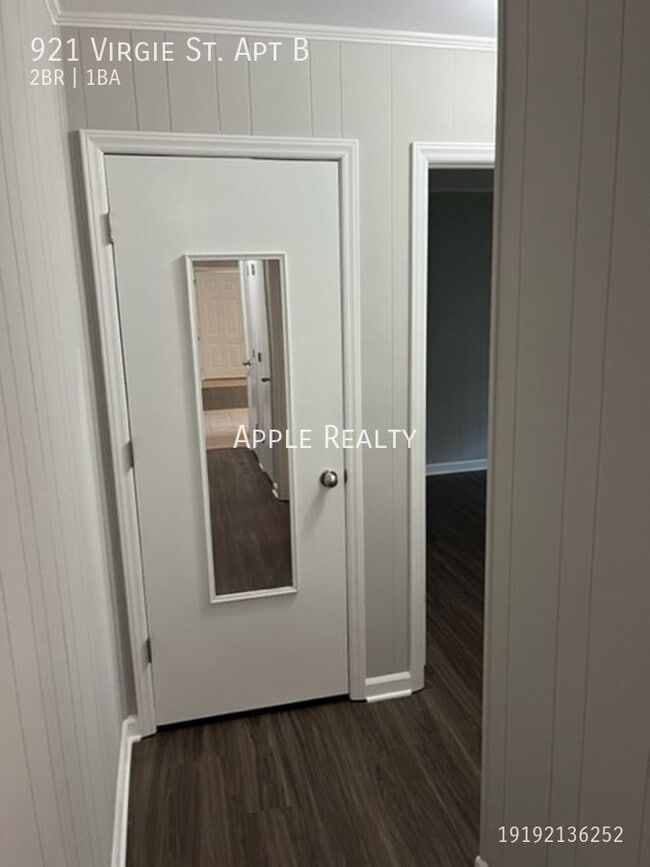 Photo - 921 Virgie St