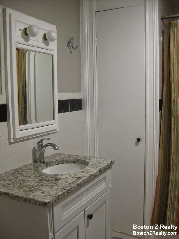 Photo - 161 Pearl St Unit 1