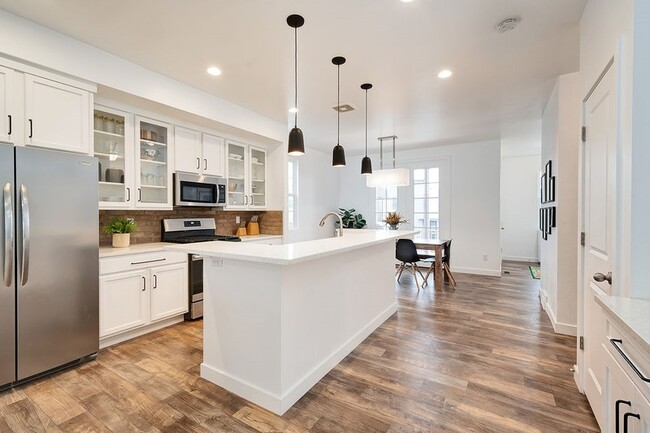 Building Photo - 5321 W Bowstring Way
