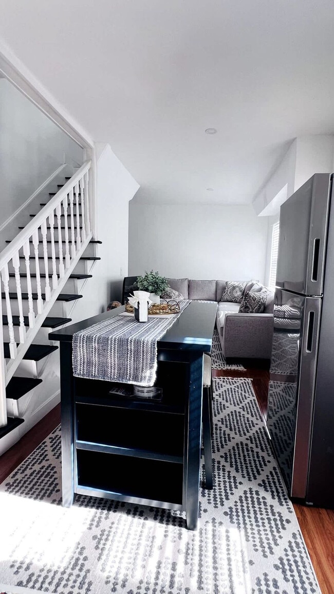 Photo - 21 Bullocks Point Ave Unit FL1-ID1347756P