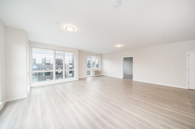 Photo - 16 Bennett St Unit 512