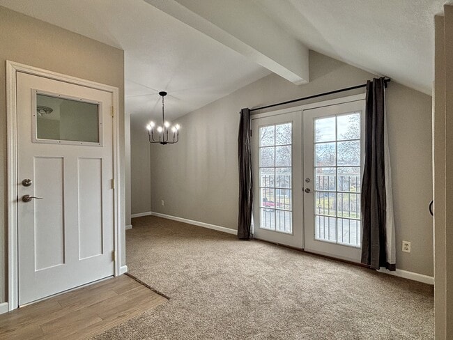 Photo - 2503 N Madelia St Unit 2