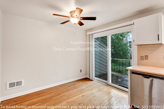 Photo - Charming Two Bedroom Condo with Close Access to I-5! Unit 15