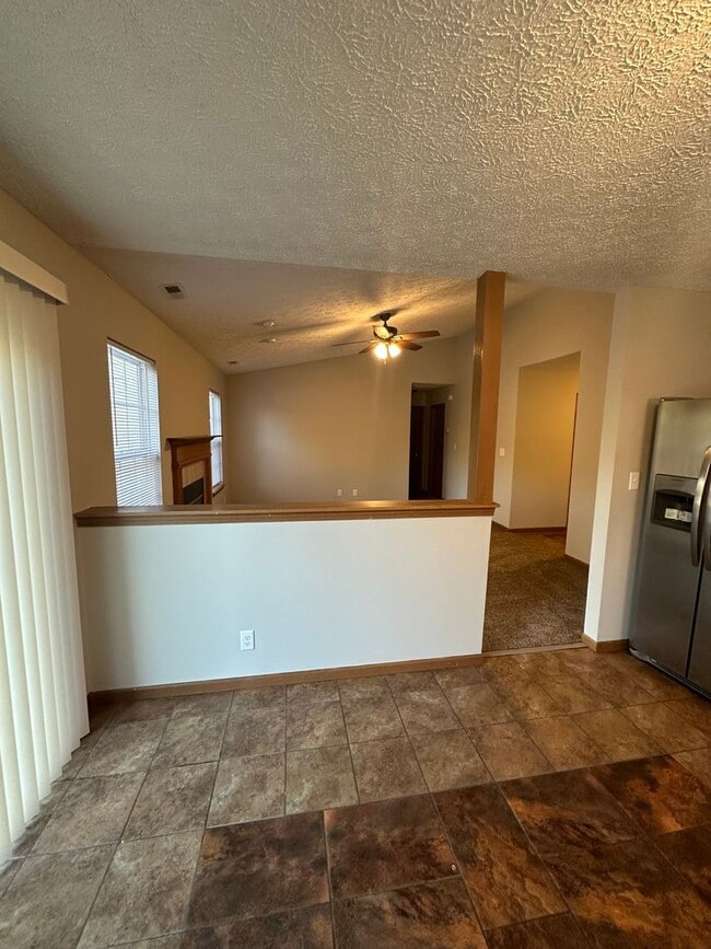 Photo - 1828 Starks Cir