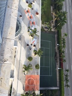 Tenis court yard View - 10 South River Drive Unit Neo Lofts