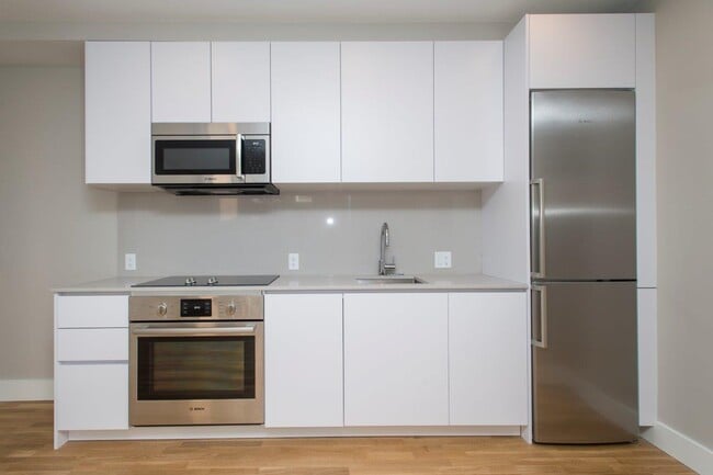 Photo - 136 Highland Ave Unidad 11