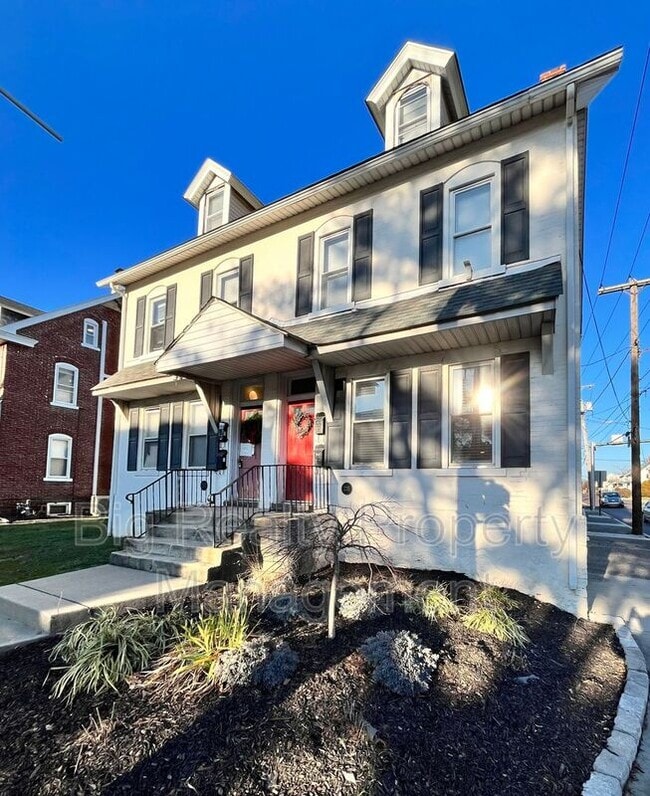 Photo - 235 E Main St Unit 2F