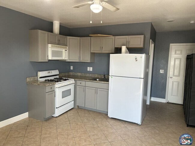 605 W 3rd St Unit 102