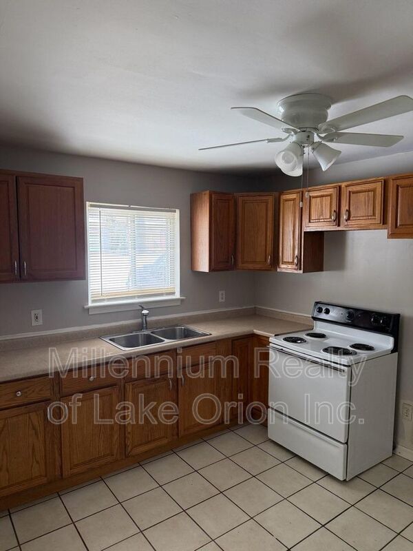 Photo - 176 W Princeton Ave