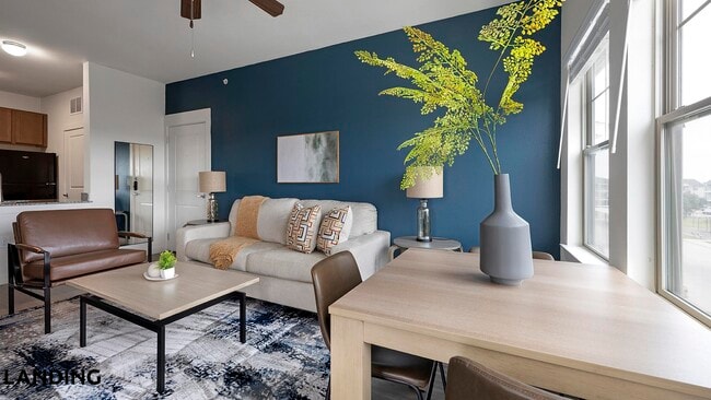 Photo - 2115 Windsor Blvd Unit 2301