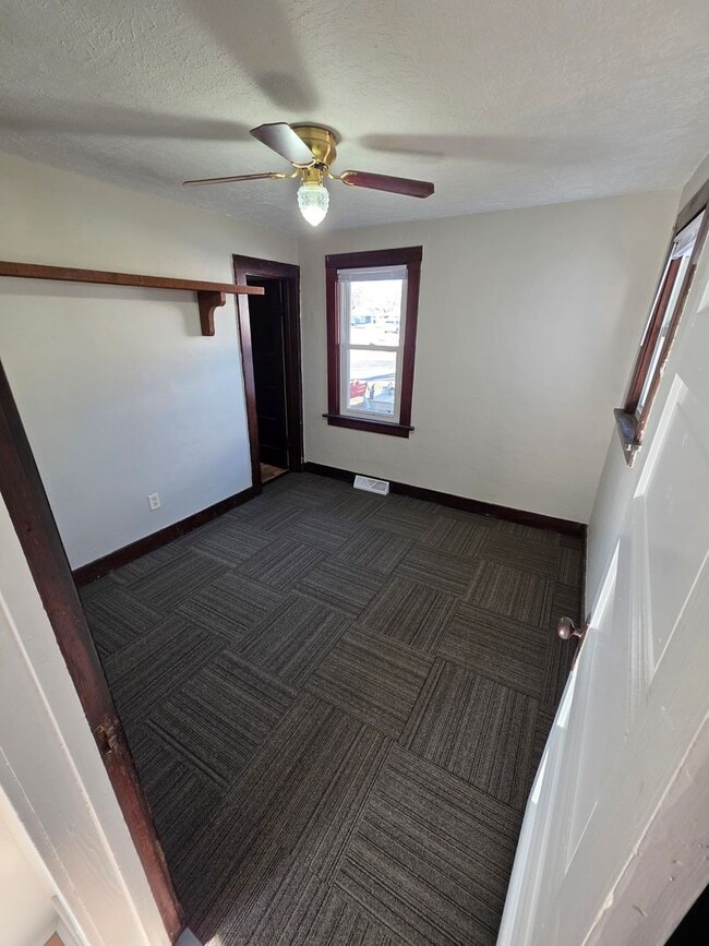 Photo - ? 2 Bed | 1 Bath | Fully Fenced Yard | Rent Ready! ?