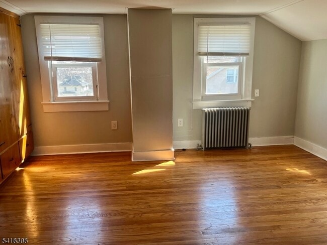 Photo - 52 Maple Ave