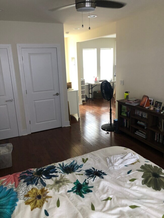 Photo - 4424-4432 N Wolcott Ave Unidad 4428-2C