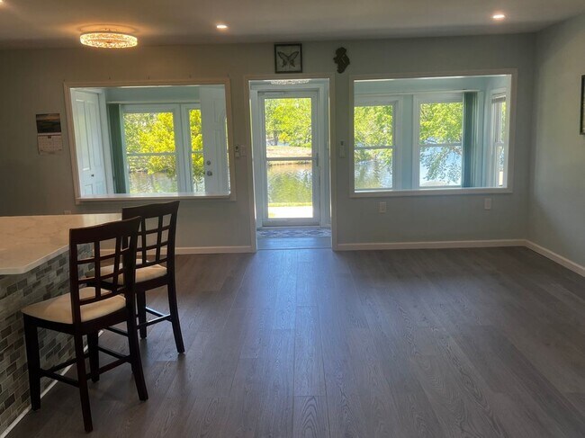 Photo - 106A Edinburgh Ln