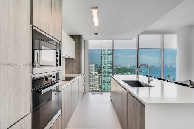 Photo - 2900 NE 7th Ave Unit 3702