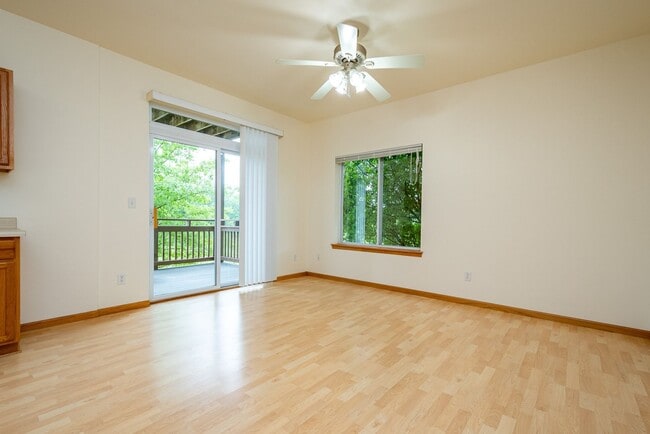 Photo - Woodridge Estates