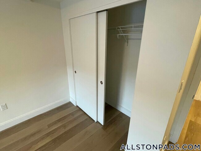 Photo - 1079 Commonwealth Ave Unidad 453