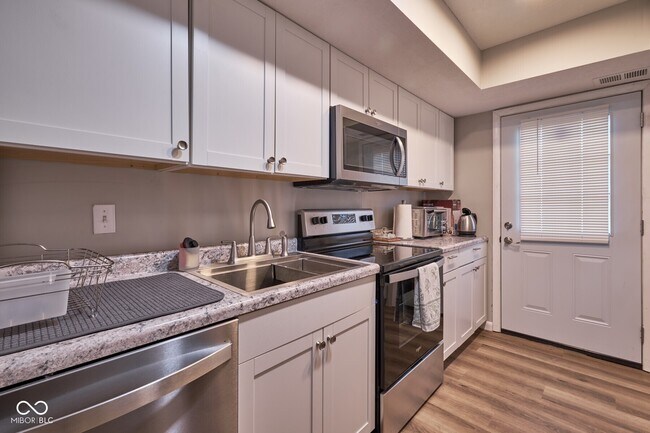 Photo - 7458 Countrybrook Dr