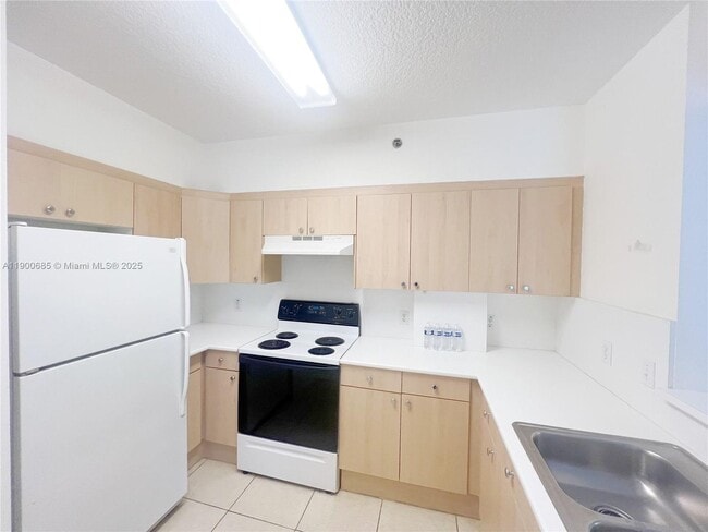Photo - 9340 Fontainebleau Blvd