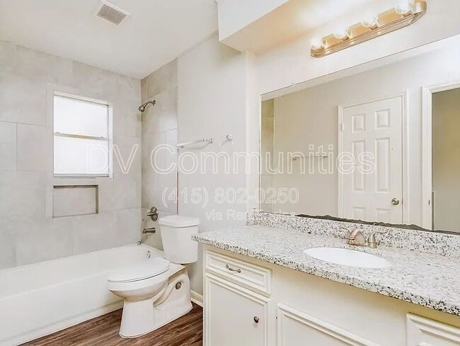 Photo - 11418 Creekhurst Dr
