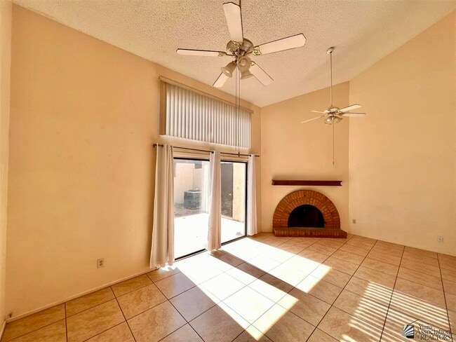 Photo - 2045 S 14th Ave Unit 2