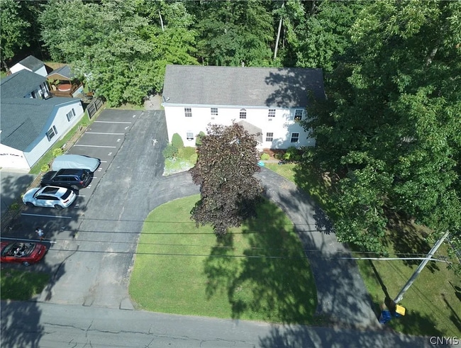 Photo - 6674 Lake Shore Rd N Unit Apt #4