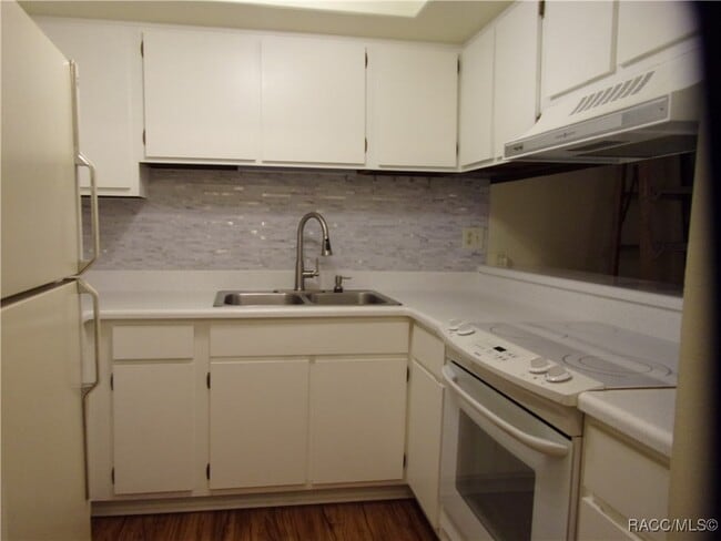 Photo - 2400 Forest Dr